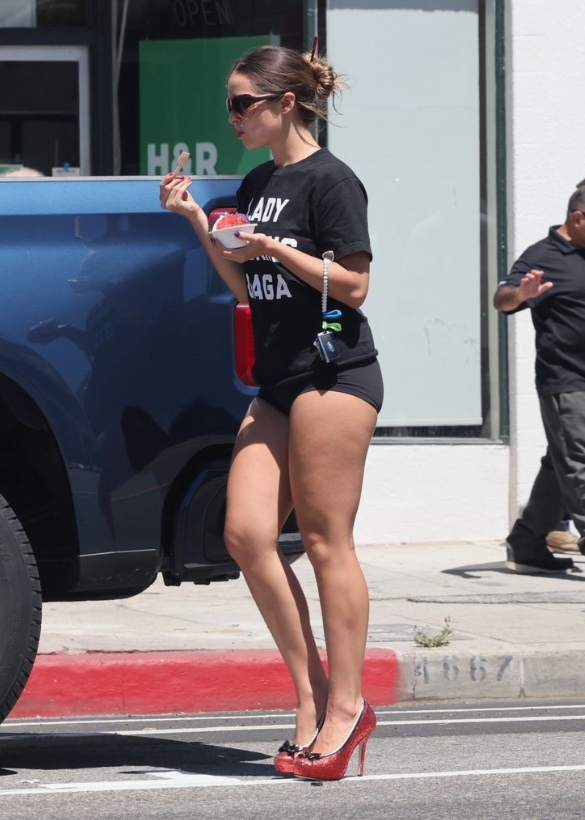 /html/body/article/div[3]/div[5]/figure/span/img